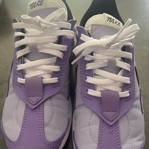 Nike Air Size 7, barely worn